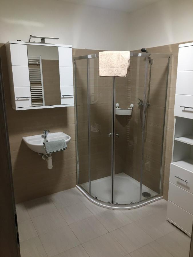 Apartmany U Muzea Ντέτσιν Εξωτερικό φωτογραφία
