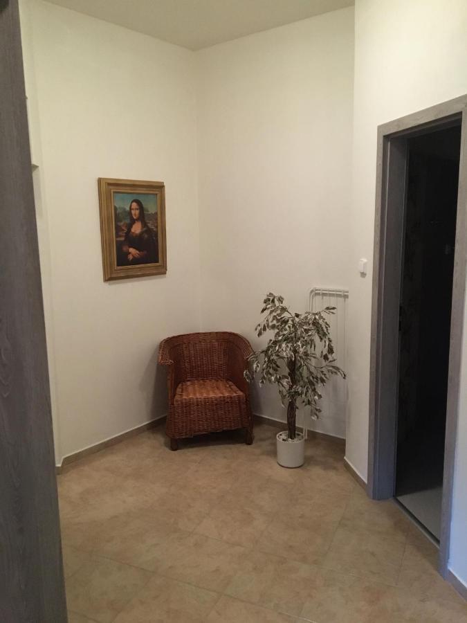 Apartmany U Muzea Ντέτσιν Εξωτερικό φωτογραφία